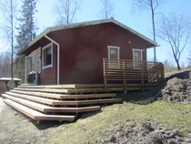 Myös syksyllä aloitettu terassi