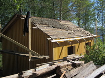 Sääli purkaa vanha hieno pärekatto, mutta ei voinut mitään