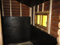 Saunaan uutta panelia