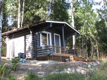 Maalaus, uudet  ikkunat ja ovi, uusi terassi ja rappuset