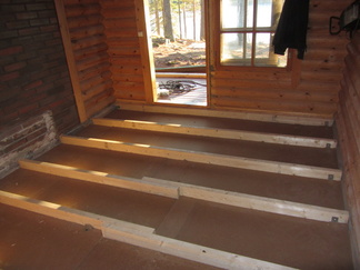 uusi lattiarunko (jatkuu keväällä)